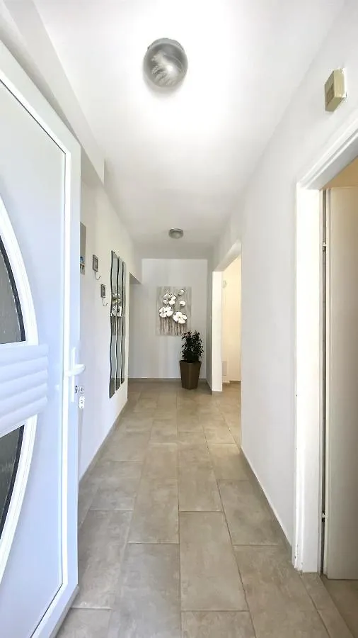 Great Holidays At Apartments Nada&Metti In Medulin