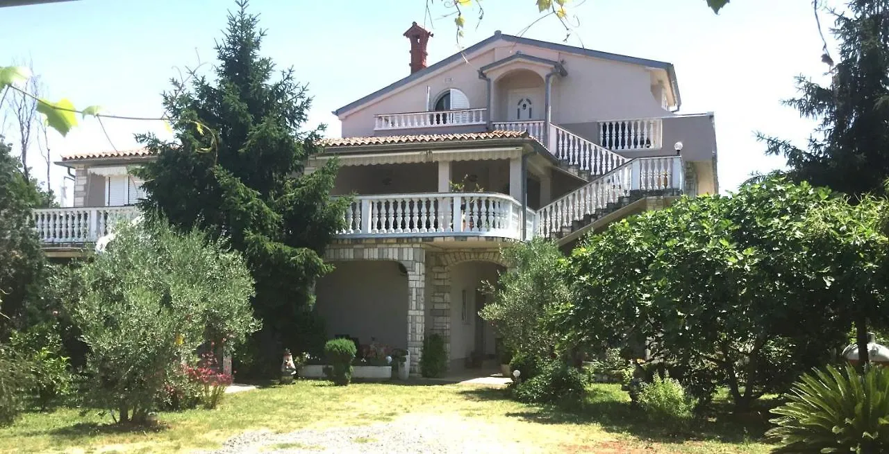 Great Holidays At Apartments Nada&Metti In Medulin