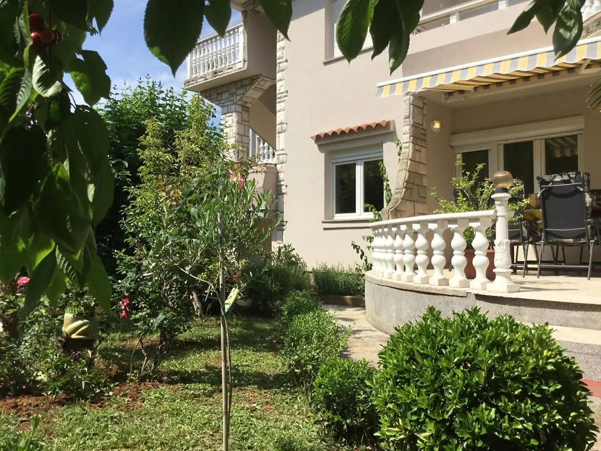 Great Holidays At Apartments Nada&Metti In Medulin