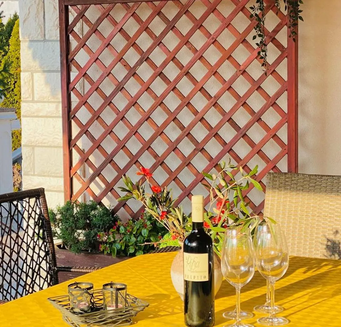 Great Holidays At Apartments Nada&Metti In Medulin