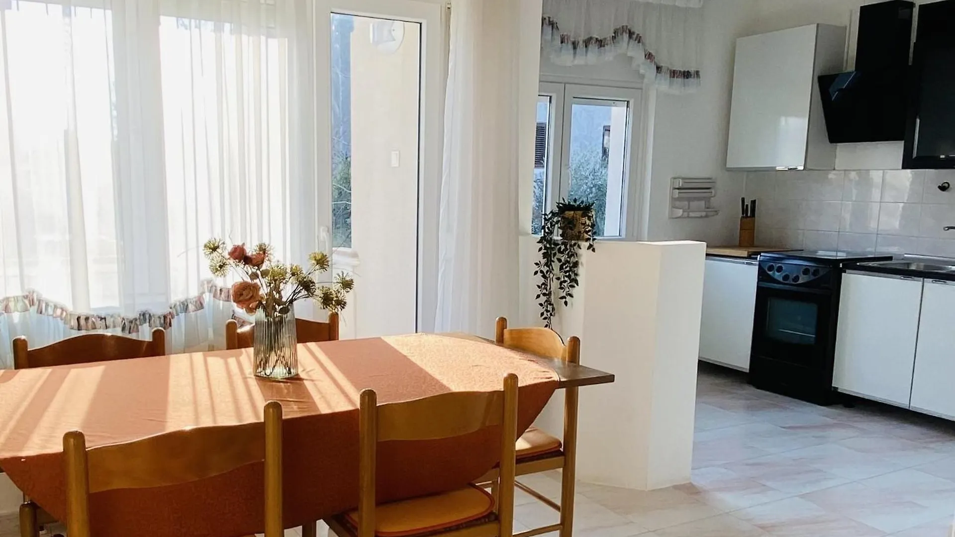 Great Holidays At Apartments Nada&Metti In Medulin